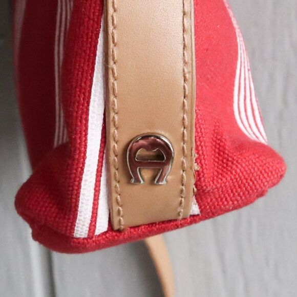 Etienne Aigner Small Purse  - Picture 8 of 9